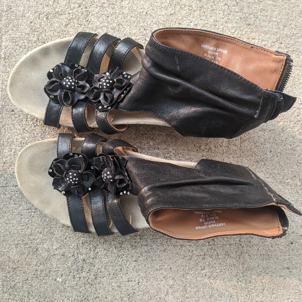 Earthies black leather  sandals
